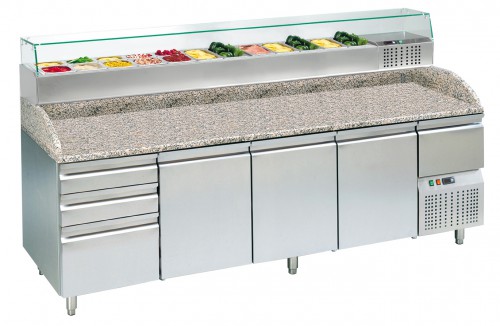 Pizza counter refrigerated with 3 doors 2530x720x850mm