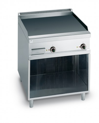 SMOOTH ELECTRIC GRIDDLES ON CABINET