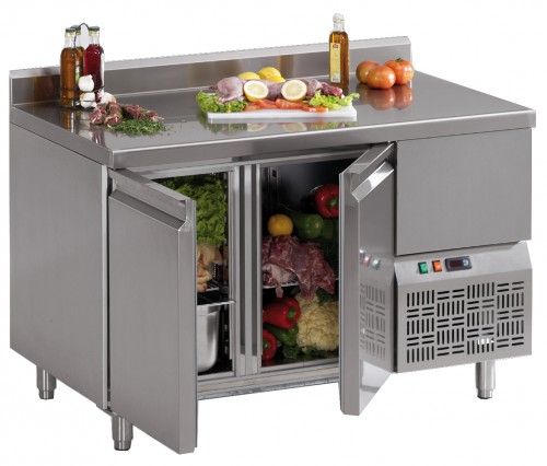 Counter with ventilated cooling, capacity 260 litres