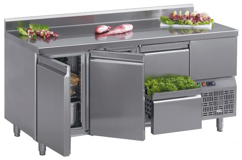 Counter with ventilated cooling